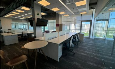 Oficina en renta o venta  lujosa  vista al mar amueblada 553 m2