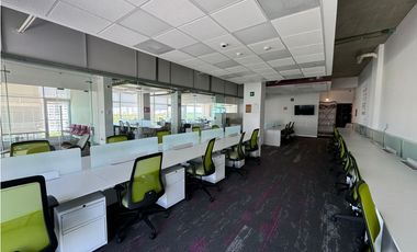 Oficina en renta o venta  lujosa  vista al mar amueblada 553 m2