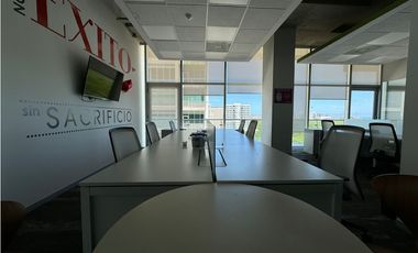 Oficina en renta o venta  lujosa  vista al mar amueblada 553 m2