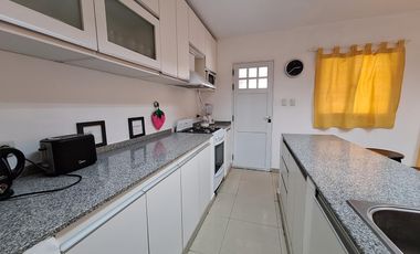 VENTA/PERMUTA - Casa - 3 dormitorios con pileta - Roldan