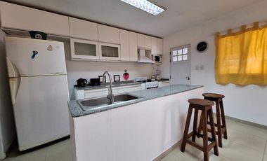 VENTA/PERMUTA - Casa - 3 dormitorios con pileta - Roldan
