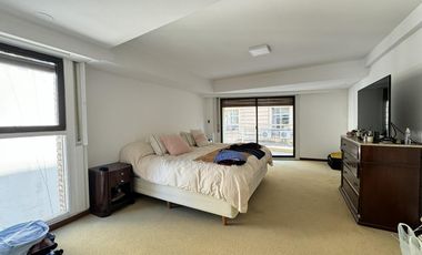 Departamento de 4 dormitorios en piso exclusivo frente a monumento - Córdoba 695 Piso 7
