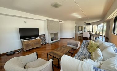 Departamento de 4 dormitorios en piso exclusivo frente a monumento - Córdoba 695 Piso 7