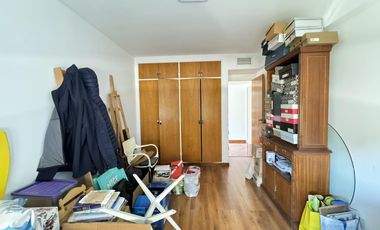 Departamento de 4 dormitorios en piso exclusivo frente a monumento - Córdoba 695 Piso 7