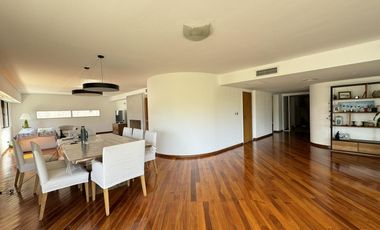 Departamento de 4 dormitorios en piso exclusivo frente a monumento - Córdoba 695 Piso 7