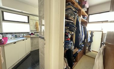 Departamento de 4 dormitorios en piso exclusivo frente a monumento - Córdoba 695 Piso 7
