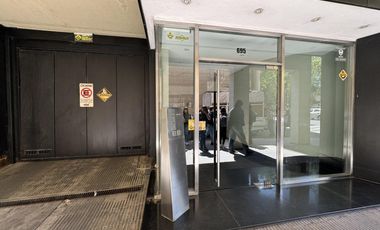 Departamento de 4 dormitorios en piso exclusivo frente a monumento - Córdoba 695 Piso 7