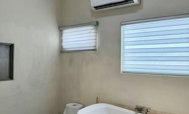 Casa en Renta Semiamueblada - Amorada - Carretera Nacional