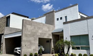 Casa en Renta Semiamueblada - Amorada - Carretera Nacional