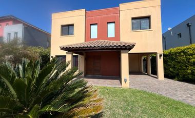 Casa - Altos de Hudson I