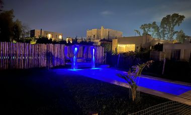 Casa en Santa Elena - Pilar del Este