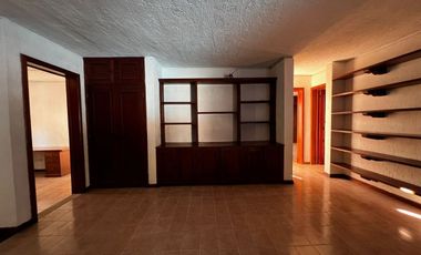 RESIDENCIA EN PRIVADA COLONIAL, EN CHUBURNA