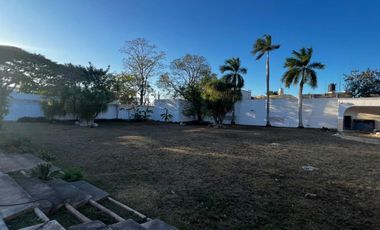 RESIDENCIA EN PRIVADA COLONIAL, EN CHUBURNA