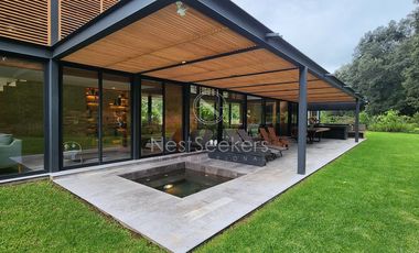 CASA NUEVA DE ESTILO MODERNO EN ACATITLAN