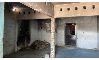 CONSTRUCCION QUE SE VENDE DE OPORTUNIDAD COMO TERRENO