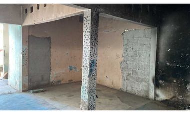 CONSTRUCCION QUE SE VENDE DE OPORTUNIDAD COMO TERRENO