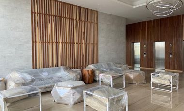 LOCAL COMERCIAL EN VENTA TORRE TITANIUM QUERETARO