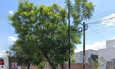 TERRENO COMERCIAL EN RENTA