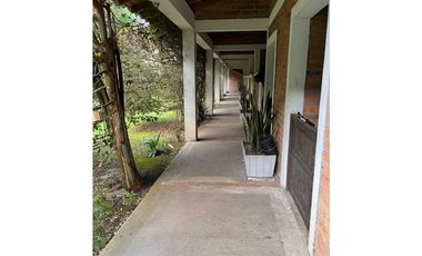 Venta finca lote con 192.000m2  con pesebreras, en La Ceja