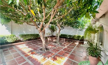 Venta de Casa Comercial en avenida principal en Santa Marta