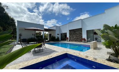VENTA DE MAGNIFICA CASA CAMPESTRE SECTOR EL TIGRE PEREIRA