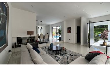 VENTA DE MAGNIFICA CASA CAMPESTRE SECTOR EL TIGRE PEREIRA