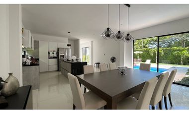 VENTA DE MAGNIFICA CASA CAMPESTRE SECTOR EL TIGRE PEREIRA