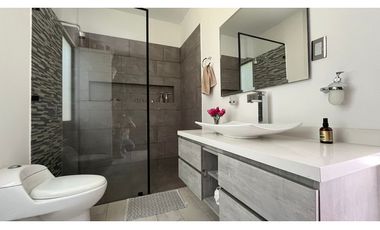 VENTA DE MAGNIFICA CASA CAMPESTRE SECTOR EL TIGRE PEREIRA