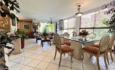 VENDO APARTAMENTO PARA REMODELAR SECTOR OVIEDO