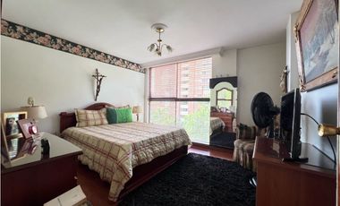 VENDO APARTAMENTO PARA REMODELAR SECTOR OVIEDO