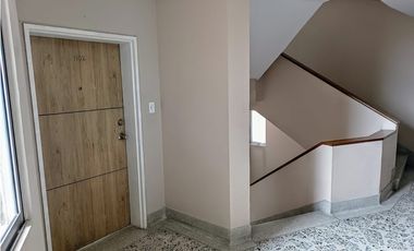 AMPLIO APARTAMENTO CON EXCELENTE UBICACION EN MEDELLIN LA CANDELARIA