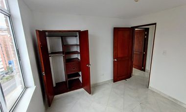 AMPLIO APARTAMENTO CON EXCELENTE UBICACION EN MEDELLIN LA CANDELARIA