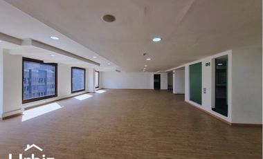 Oficina de 927m en Arriendo en Cll 72 en centro financiero de Bogota