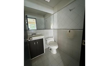 SE ARRIENDA CASA COMERCIAL BARRIO SOTOMAYOR