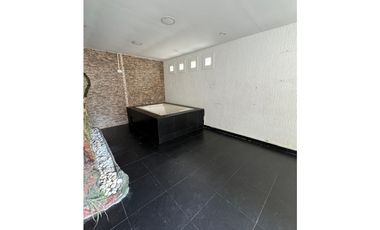 SE ARRIENDA CASA COMERCIAL BARRIO SOTOMAYOR