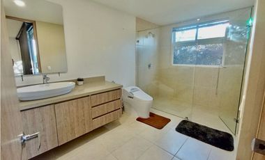 Casa para la Renta en la Ceja Tequendamita con Jacuzzi