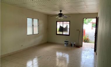 VENTA CASA FINCA  EN PENONOME  CENTRICA -524.36M2 EL ENC