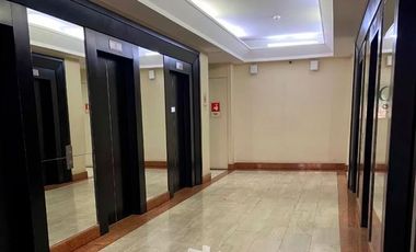Oficina en Arriendo en Frente Parque Arauco. Kennedy Lateral / Pio XI
