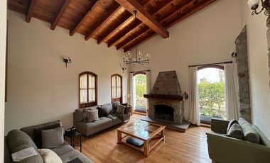 HERMOSA CASA EN VENTA EN VALLE DE ZAMARRERO, ZINACANTEPEC