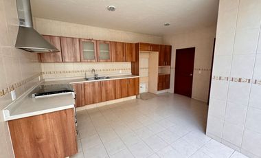 CASA EN RENTA EN FRACC RINCONADA TIZATLALLI EN METEPEC