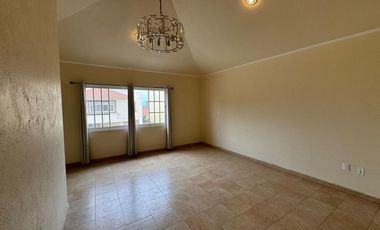 CASA EN RENTA EN FRACC RINCONADA TIZATLALLI EN METEPEC