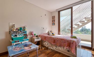 Departamento amplio con espectacular azotea de uso exclusivo !!