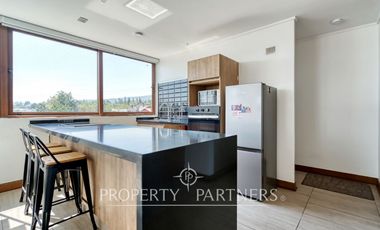 Departamento amplio con espectacular azotea de uso exclusivo !!