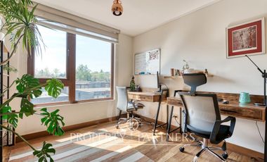Departamento amplio con espectacular azotea de uso exclusivo !!
