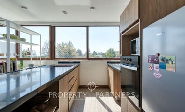 Departamento amplio con espectacular azotea de uso exclusivo !!