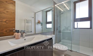 Departamento amplio con espectacular azotea de uso exclusivo !!
