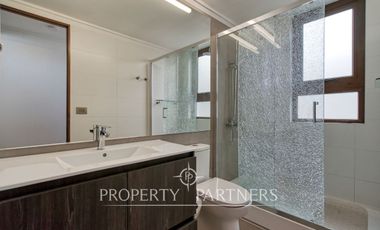 Departamento amplio con espectacular azotea de uso exclusivo !!