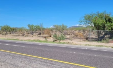 TERRENO CON 83 MTS DE FRENTE CARRETERA , LA PAZ-SAN PEDRO