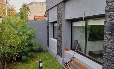 Venta: Espectacular!! Casa de Dos Ambientes  diseñada para lo que buscan Confort y Estilo.