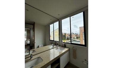 SE VENDE CASA EN CAJICA
